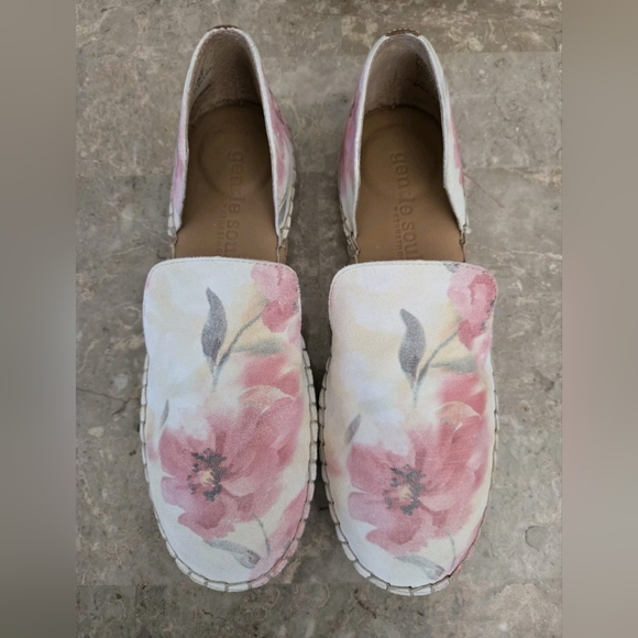 Gentle SoulsWomen's Seville Espadrille Flats.  Size 7 - Picture 3 of 10